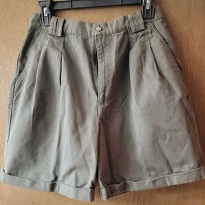 COPY - Kikomo olive green shorts